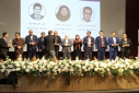 درخشش دانشگاه علوم پزشکی اراک در جشنواره پژوهش و فناوری استان مرکزی / رییس دانشگاه در جمع دانشمندان یک درصد پراستناد