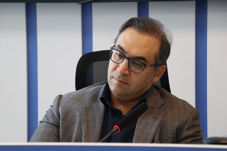 معاون تحقیقات و فناوری دانشگاه علوم پزشکی اراک: هوش مصنوعی فرصت های جدیدی پیش روی پژوهشگران قرار داده است/ برگزاری دومین روز کارگاه‌های توانمندسازی پژوهشی در دانشگاه علوم پزشکی اراک